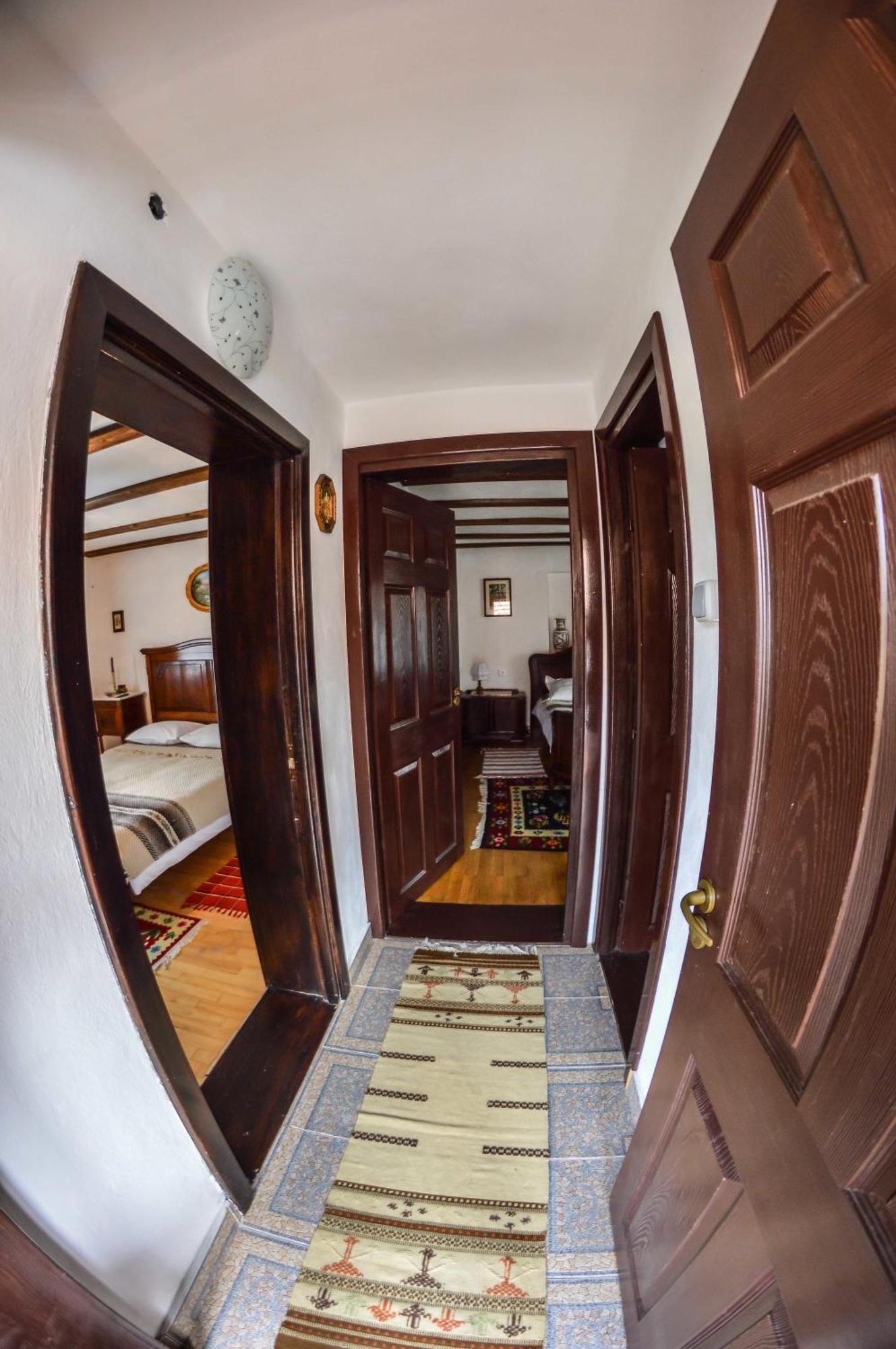 Casa Veche 3*